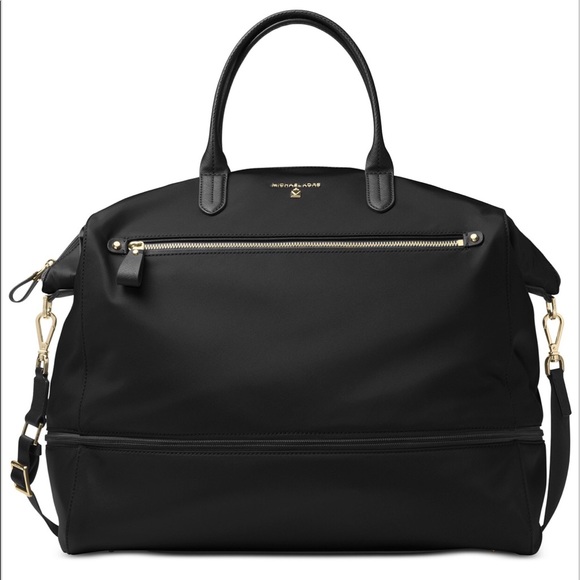 ***NWT***Kelsey Nylon Extra Large Travel Tote - Picture 1 of 4